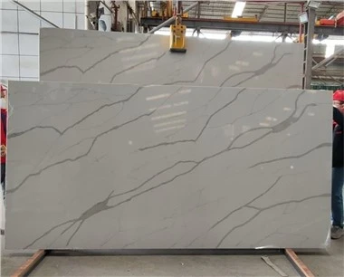 Calacatta Manhattan kvartsplater