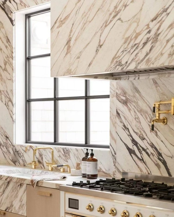 Calacatta Oro Marble Kitchen backsplash