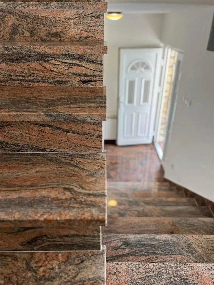 Multicolor Red Granite Steps