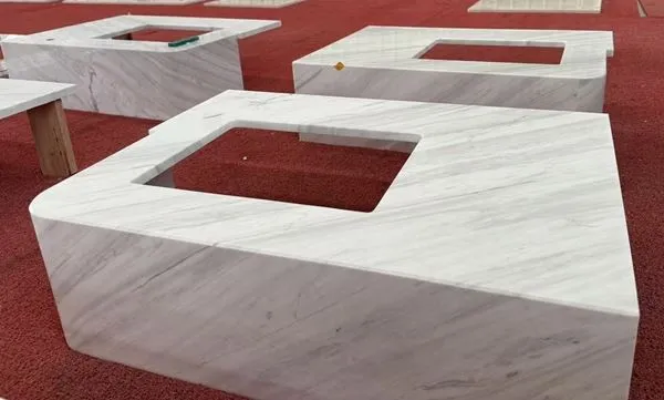 Hvit marmor forfengelighet topp